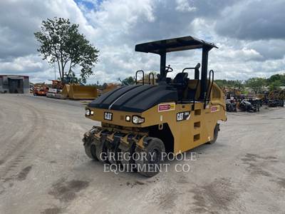 Caterpillar CW16 Pneumatic Tired Roller