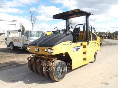 Caterpillar CW16 Pneumatic Tired Roller