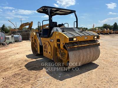 Caterpillar CB13 Tandem Vibratory Roller