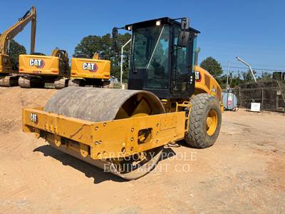 Caterpillar CS56B Smooth Drum Roller Compactor