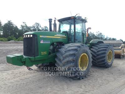 John Deere 9520 Tractor