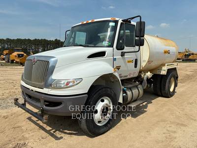 International LW2000 WT Water Truck