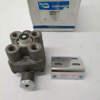 Bendix R-14 Air Brake Relay Valve, Part # 103028N / 170.103028
