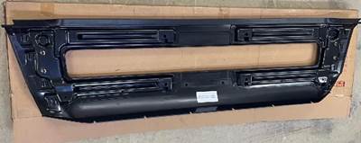 Newstar Center Only Bumper S25263 2003-2015 Volvo Vnl, Core Charge: 0.00