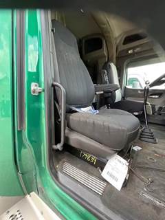Peterbilt 579 Cab Assembly