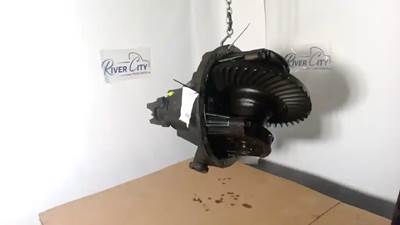 Dana s23190 Rear Differential for a Spicer S23190