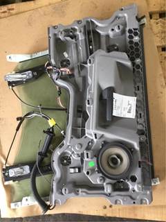 Freightliner Cascadia Door