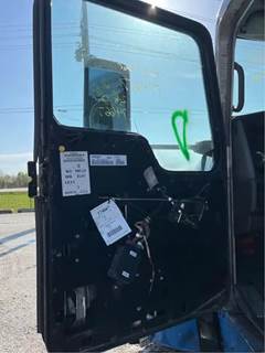 Kenworth T660 Door