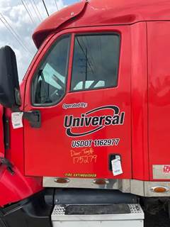 Peterbilt 387 Door