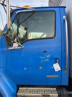 Sterling M6500 Door for a 2002 Sterling M6500 acterra