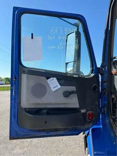 Volvo VNL Door