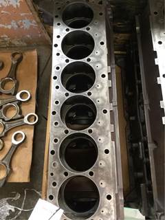 Cummins ISX Engine Block / Cylinder Block