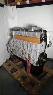 Detroit DD15 Engine