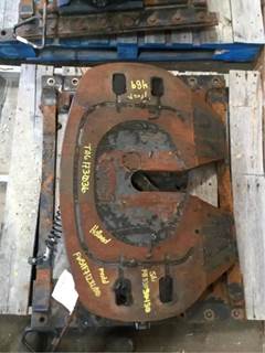 Holland Fifth Wheel for a 2014 Freightliner CASCADIA 125