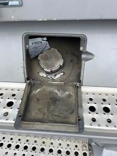 Freightliner Columbia 120 Fuel Tank