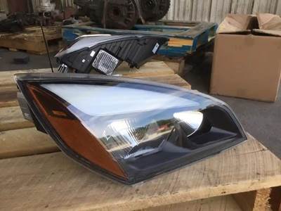 Freightliner Cascadia Headlight Assembly
