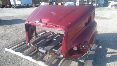Freightliner Cascadia 113 Hood