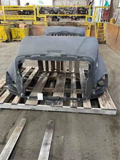 Freightliner Cascadia 125 Hood
