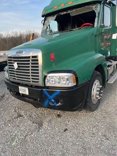 2007 Freightliner Century Class 120 Hood, Cracked on Right Side