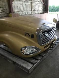 Freightliner Columbia 120 Hood