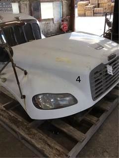 Freightliner M2 106 Hood for a 2007 Freightliner M2-106