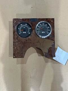 International 9400 Instrument Panel Cluster