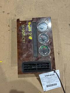 International 9400i Instrument Panel Cluster