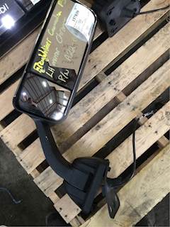 Freightliner Cascadia Mirror