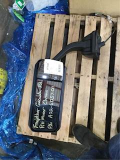 Freightliner Cascadia Mirror