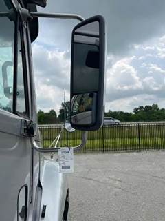 Freightliner Columbia 120 Mirror