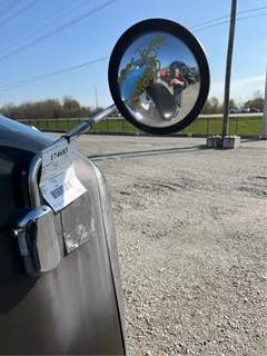 Kenworth T660 Mirror