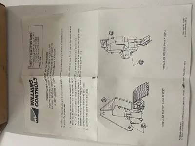 International Navistar 258624C91 /  Bendix 5005715 Throttle Fuel Accelerator