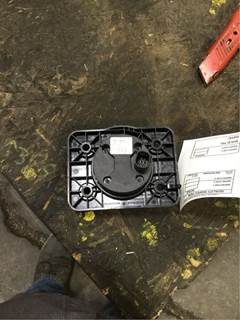 New Freightliner One Plug Battery Shut Off Switch With Lockout. P/N: