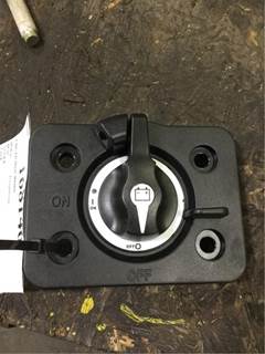 New Freightliner One Plug Battery Shut Off Switch With Lockout. P/N: