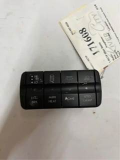 Freightliner A0660973000 Dash Switch  Panel, Core Charge: 0.00