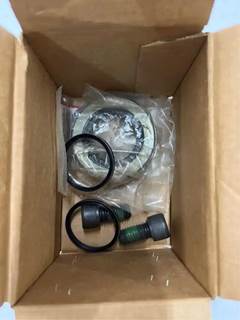 Hendrickson Thrust Brng Kit RH 60961-633, Core Charge: 0.00