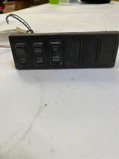 International 3 Switch Dash Panel 32237 Used, Core Charge: 0.00