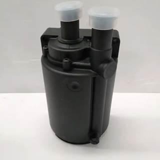 Navistar International Coolant Heater Pump, Part # 2606521C1 Semi Truck OEM
