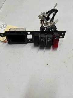 Kenworth T680 Dash/Consolestorage Tray P/N S06-1073-601, Core Charge: 0.00