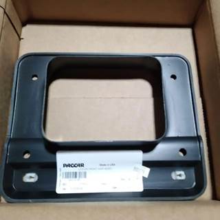 Genuine Paccar Front Cover NGP Aero p/n N22-6146, Core Charge: 0.00