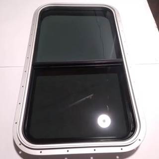 Paccar Window Slid Side With Screen And Dark Tint 29-03147-002R, Core Charge: