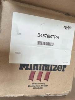 Minimizer B4578BTPA  Plastic Bolt-On Bracket Kit For Tandem Axle Fenders, Core