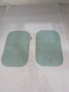 Navistar 2505112C1 - International Glass Side Door View Box Of 2, Core Charge: 0