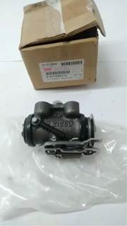 Genuine Isuzu Wheel Cylinder 8-97139853-0  8971398530 , GM 97139853, Core Charge