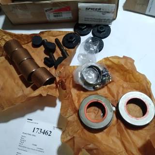Spicer King Pin Kit 328345ETN  Part Interchanges Kaiser 50.146.05 Kaiser 5014605