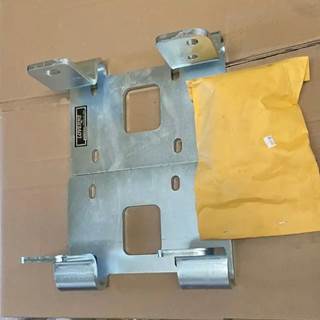 Retrac 205580 - Tuff Guard Bracket 1997-Current International 9200/9400, Core
