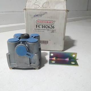 Fleetcraft FC102626 R-12 Style Air Brake Relay Valve, Replacement for Bendix R-12