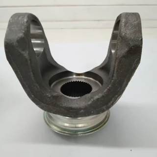 Dana Spicer End Yoke 1710 Series 39 Spline 2.024" w/ Slinger, Part # 6-4-8531X New OEM