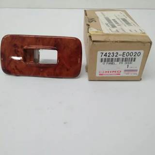 Genuine Hino Front Door Panel Trim Piece p/n 74232-E0020 , 74232E0020, Core