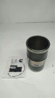 Cummins ISC Piston / Rod